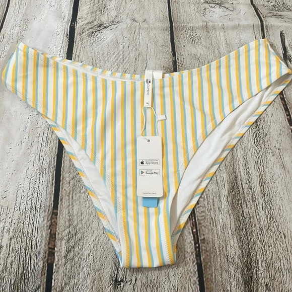 Cupshe Other - NWT! Women’s Cupshe low waist striped bikini bottoms XL